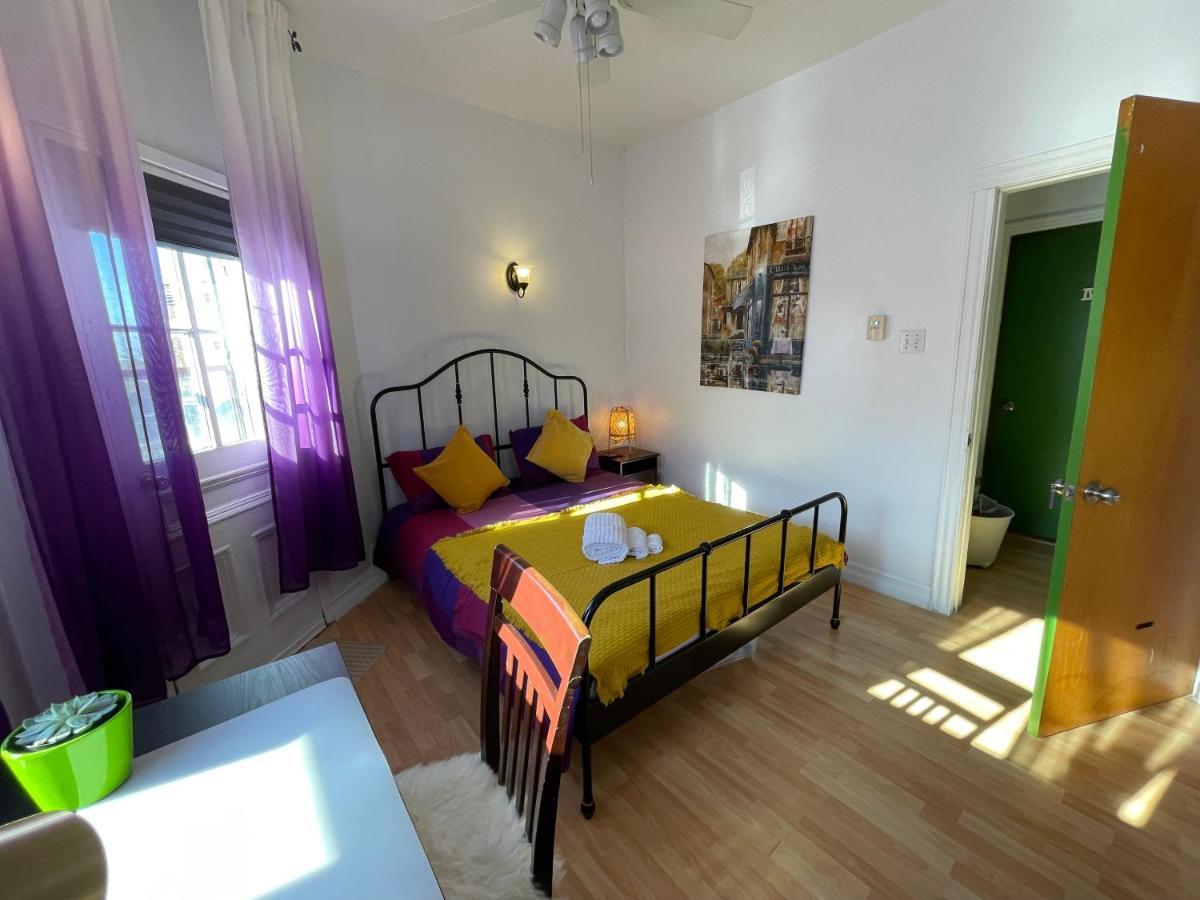Chambres El Mediterraneo Rooms Montréal Eksteriør bilde